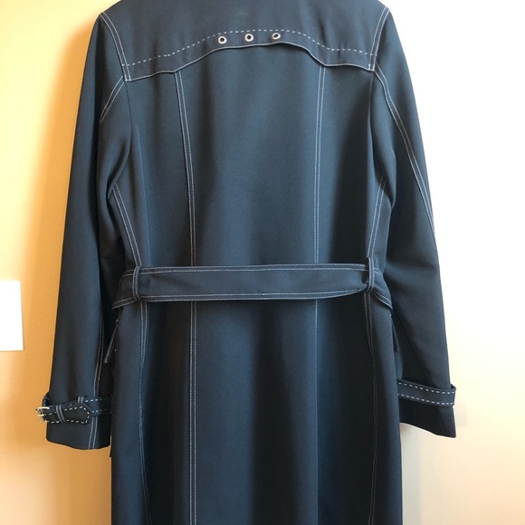 Spring/Fall black and white jacket - Picture 3 of 4